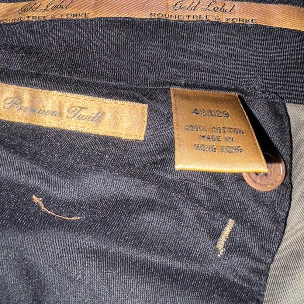 Gold Label Olive Green Roundtree & York  48 x 29
100% cotton.